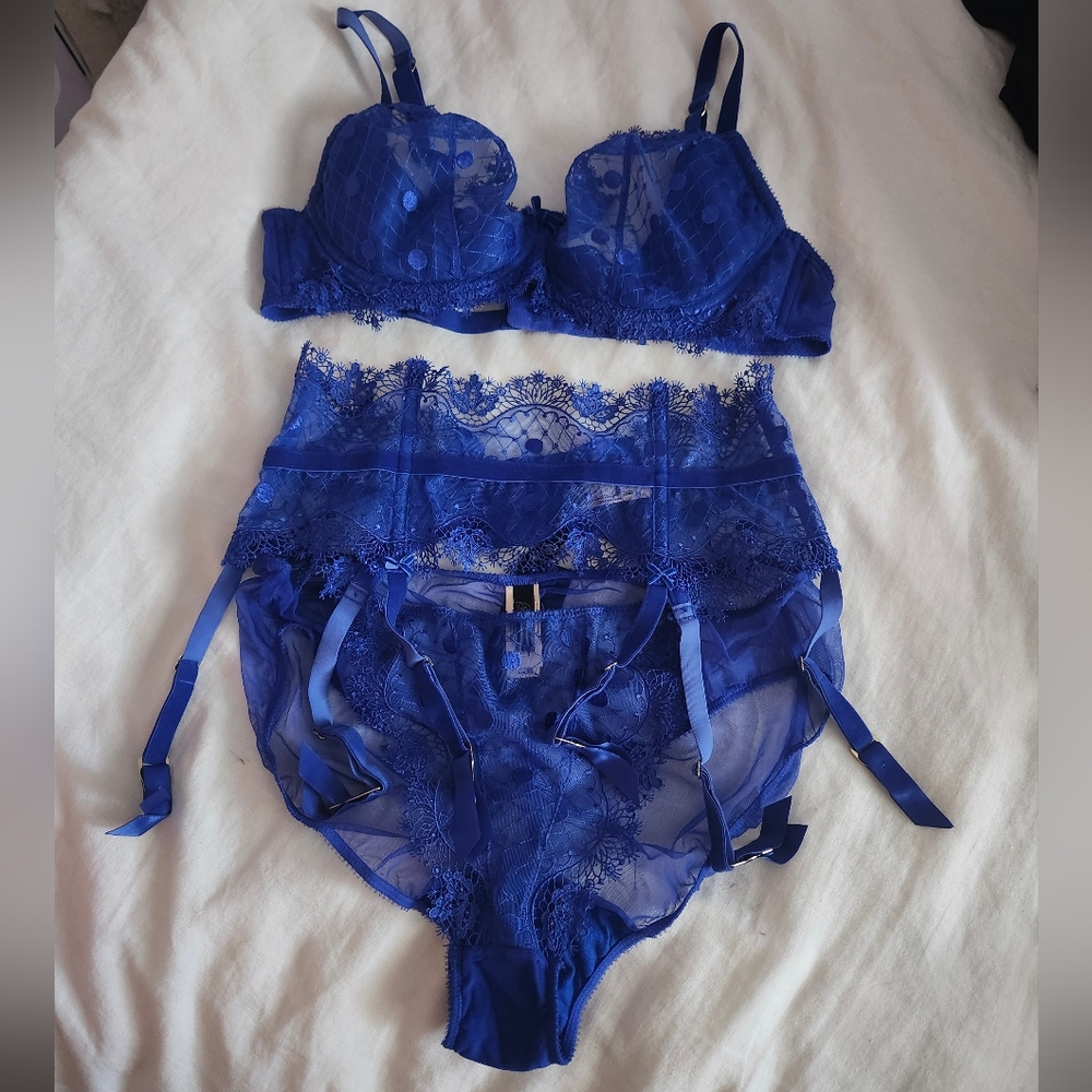 Dita Von Teese Vedette Lingerie Set in Capri Blue